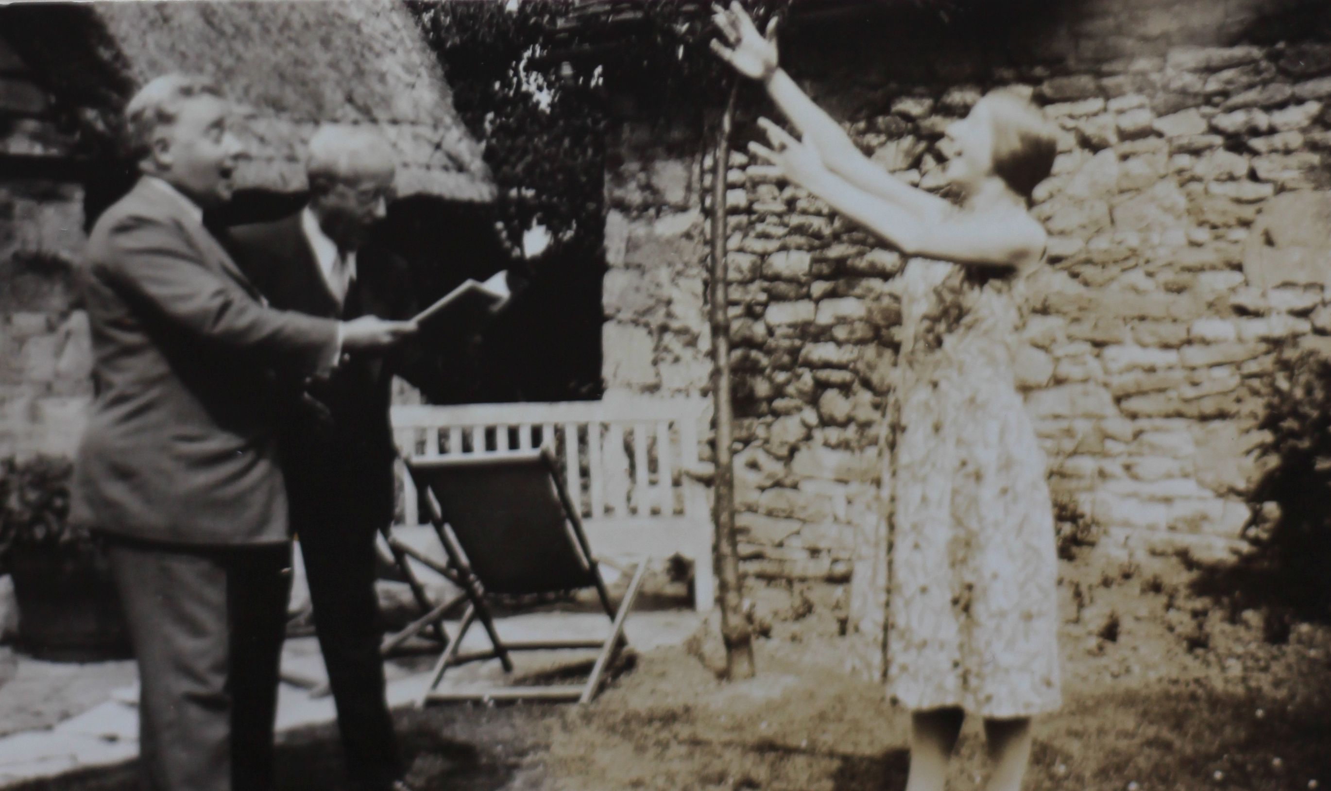 Emil Cossart, Gustav Holst, Imogen Holst 1932