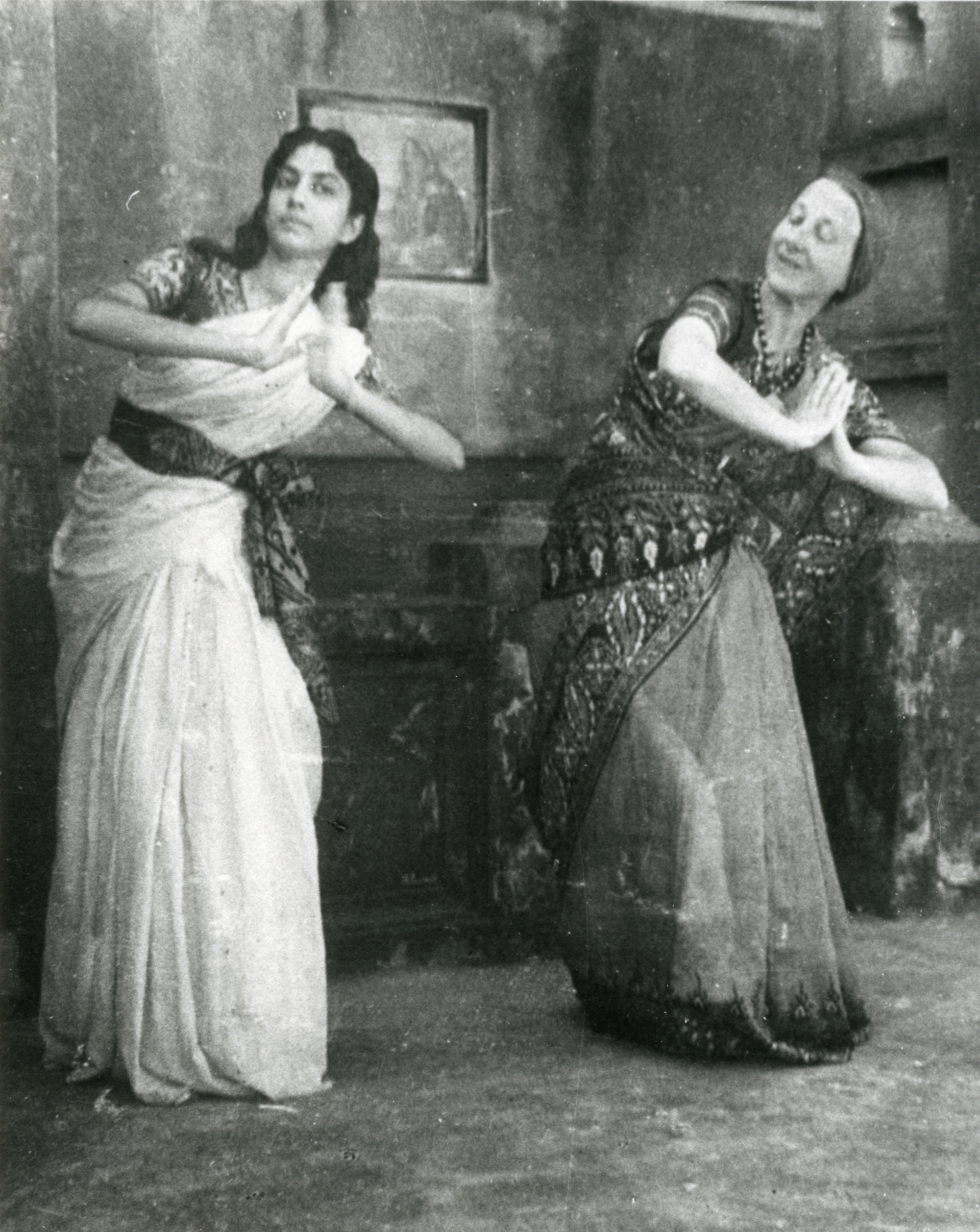 Imogen Holst Indian folk dancing